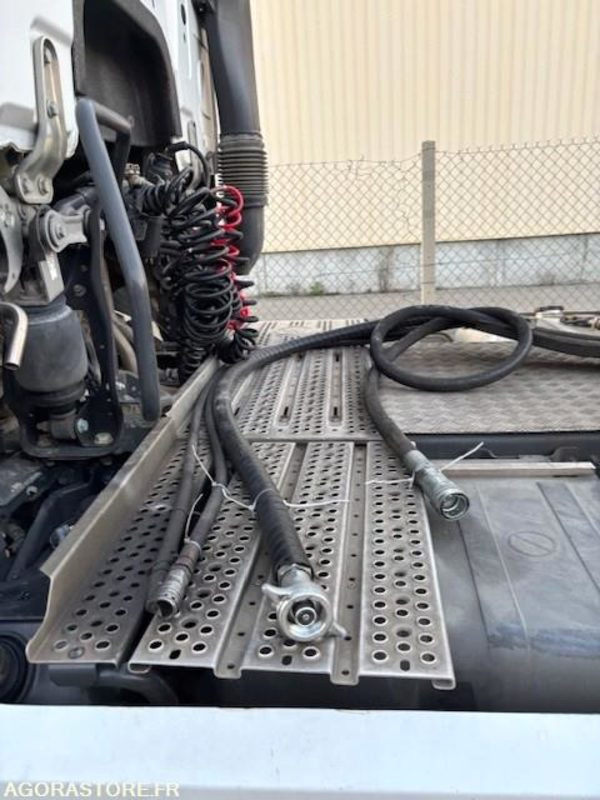 TRACTEUR 4X2 MERCEDES ACTROS 1853 2020 430 000 KM - Trekker: afbeelding 3 TRACTEUR 4X2 MERCEDES ACTROS 1853 2020 430 000 KM - Trekker: afbeelding 3