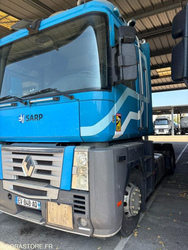 TRACTEUR RENAULT MAGNUM 2007 PAV HUWER EV848AQ (VENTE UNIQUEMENT EXPORT) - Trekker: afbeelding 3 TRACTEUR RENAULT MAGNUM 2007 PAV HUWER EV848AQ (VENTE UNIQUEMENT EXPORT) - Trekker: afbeelding 3