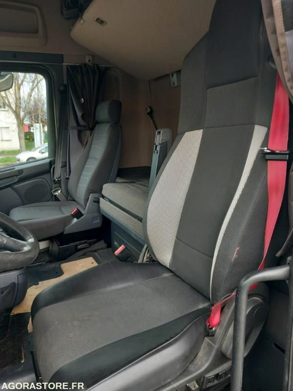 TRR SCANIA 19T - CG997HV - Trekker: afbeelding 4 TRR SCANIA 19T - CG997HV - Trekker: afbeelding 4