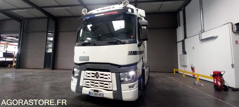Tracteur RENAULT T530 - 2017 - 508161 kms (41931) - Trekker: afbeelding 1 Tracteur RENAULT T530 - 2017 - 508161 kms (41931) - Trekker: afbeelding 1