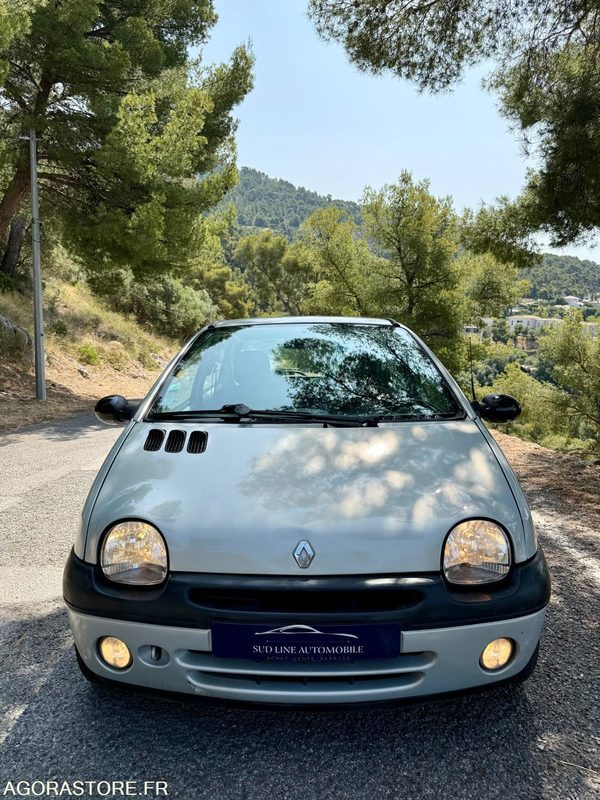 Twingo 1.2 16v kiss cool CLIM - Personenwagen: afbeelding 2 Twingo 1.2 16v kiss cool CLIM - Personenwagen: afbeelding 2