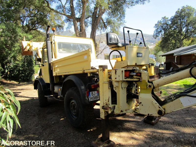 Unimog U140 - 1994 - 115 000km - TRES BON ETAT - Graaflaadmachine: afbeelding 3 Unimog U140 - 1994 - 115 000km - TRES BON ETAT - Graaflaadmachine: afbeelding 3