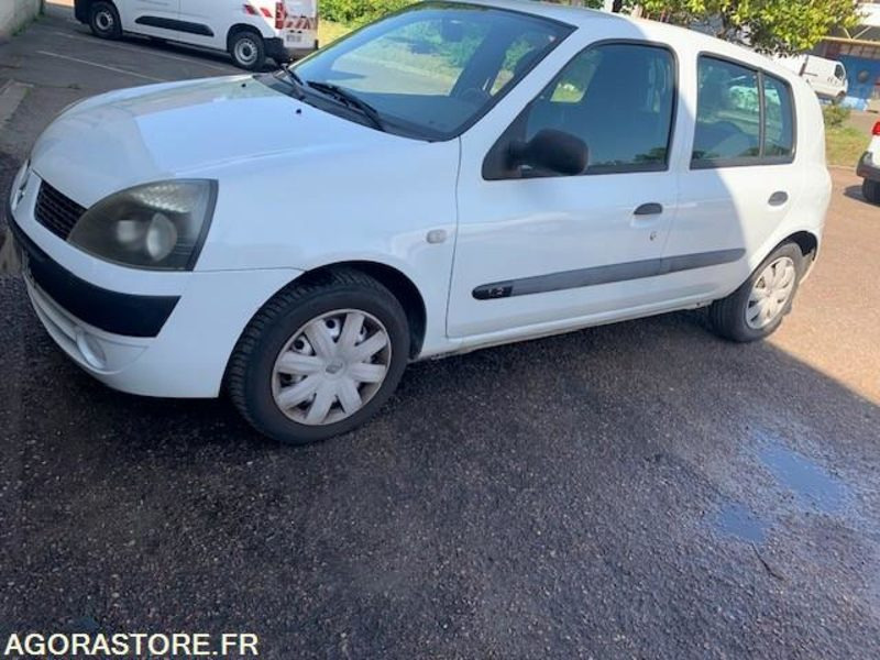 VOITURE CLIO RENAULT roulante - Personenwagen: afbeelding 1 VOITURE CLIO RENAULT roulante - Personenwagen: afbeelding 1