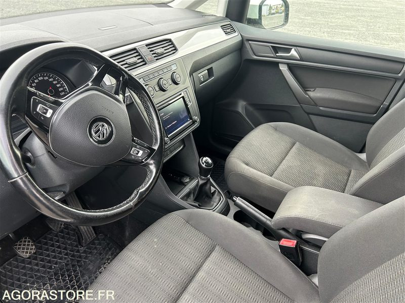 VOLKSWAGEN CADDY MAXI - EG903FN - 2016 - Kilométrage 236.100 km - Kleine bestelwagen: afbeelding 5 VOLKSWAGEN CADDY MAXI - EG903FN - 2016 - Kilométrage 236.100 km - Kleine bestelwagen: afbeelding 5