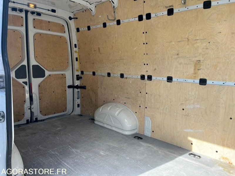 VOLKSWAGEN CRAFTER - 2017 - 112600 Kms - Gesloten bestelwagen: afbeelding 5 VOLKSWAGEN CRAFTER - 2017 - 112600 Kms - Gesloten bestelwagen: afbeelding 5