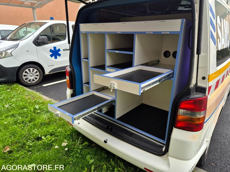 VW TRANSPORTER INTERVENTION SMUR - Gesloten bestelwagen: afbeelding 5 VW TRANSPORTER INTERVENTION SMUR - Gesloten bestelwagen: afbeelding 5