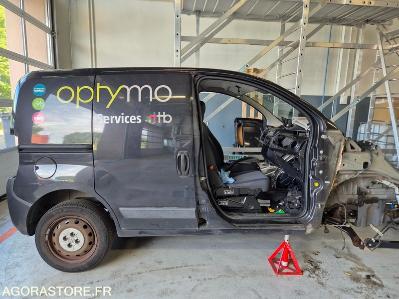 Véhicule Peugeot Bipper - Kleine bestelwagen: afbeelding 3 Véhicule Peugeot Bipper - Kleine bestelwagen: afbeelding 3