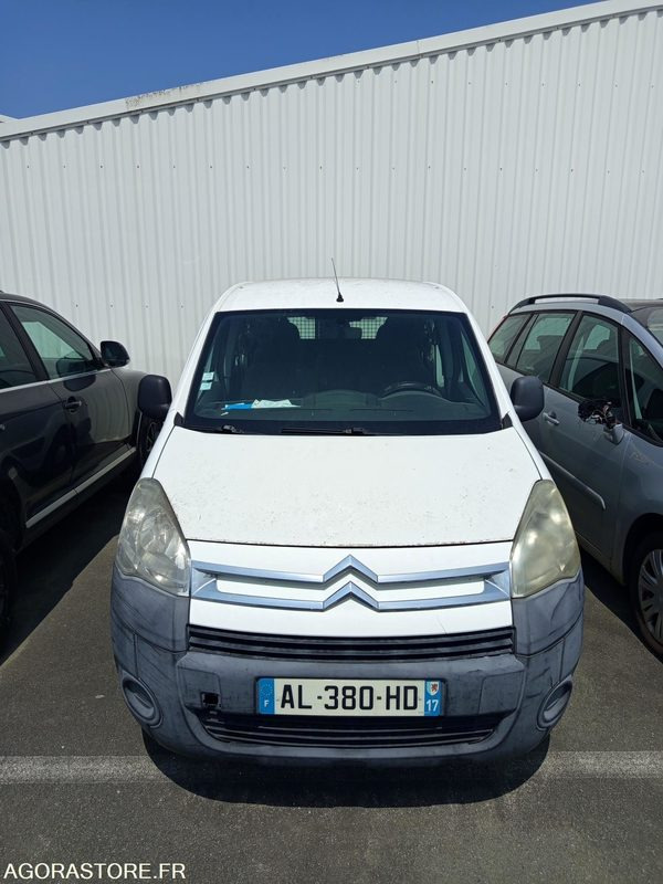 Véhicule utilitaire CITROËN Berlingo - Kleine bestelwagen: afbeelding 1 Véhicule utilitaire CITROËN Berlingo - Kleine bestelwagen: afbeelding 1