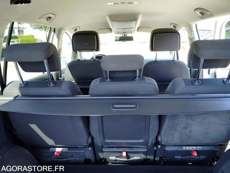 Volkswagen Touran TSI GNC 150CH BVA Essence GNC- 2015 - 90 000km - TRES BON ETAT - Personenwagen: afbeelding 5 Volkswagen Touran TSI GNC 150CH BVA Essence GNC- 2015 - 90 000km - TRES BON ETAT - Personenwagen: afbeelding 5