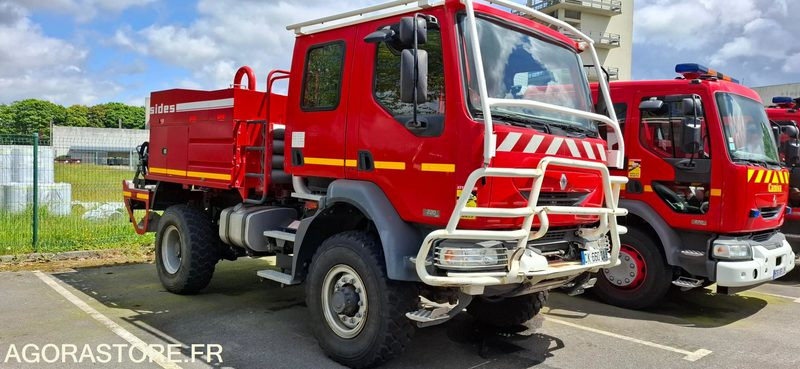 CAMION CITERNE FEUX FORET - RENAULT MIDLUM 220/12 - CK 660 QA - Vrachtwagen: afbeelding 1 CAMION CITERNE FEUX FORET - RENAULT MIDLUM 220/12 - CK 660 QA - Vrachtwagen: afbeelding 1