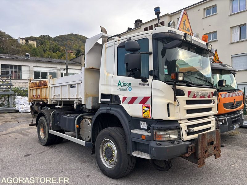 CNH14-08 SCANIA P380 4X4 - Vrachtwagen: afbeelding 2 CNH14-08 SCANIA P380 4X4 - Vrachtwagen: afbeelding 2