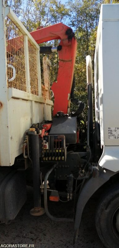 Vrachtwagen Camion benne avec grue - Renault Midlum 2001 293846kms: afbeelding 11 Vrachtwagen Camion benne avec grue - Renault Midlum 2001 293846kms: afbeelding 11