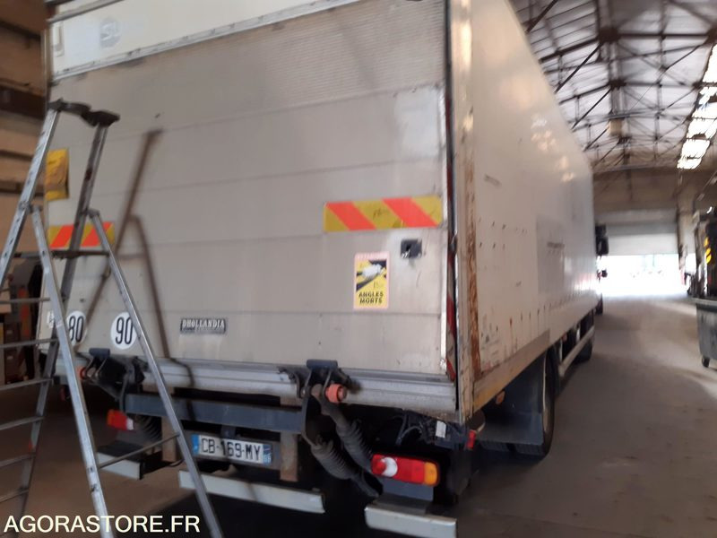 FOURGON RENAULT 13T - CB169MY - 2008 / 537 807 KM - Vrachtwagen: afbeelding 5 FOURGON RENAULT 13T - CB169MY - 2008 / 537 807 KM - Vrachtwagen: afbeelding 5