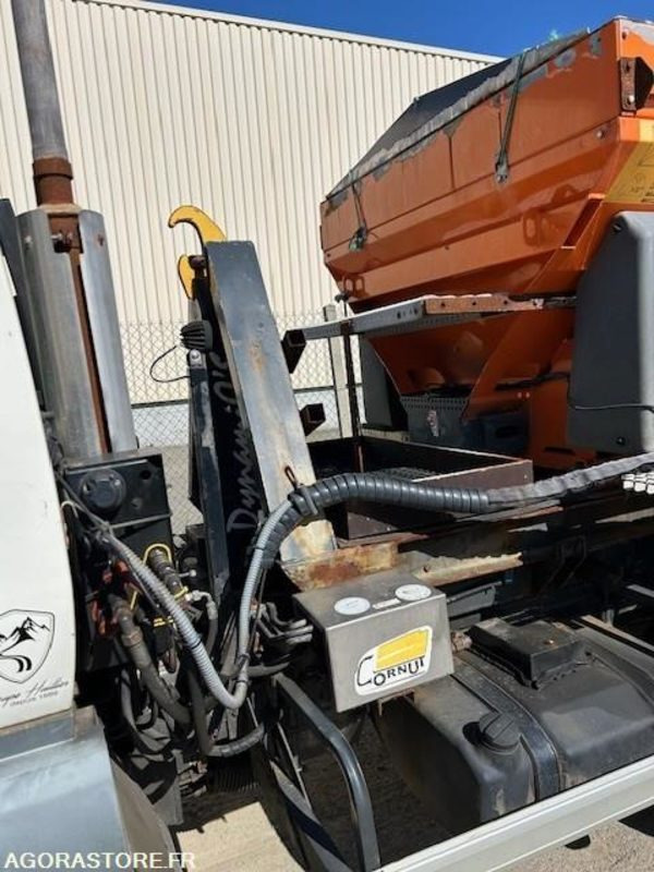 LINDNER UNITRAC 102C AMPLIROLL + LAME + SALEUSE 2008 5050 HEURES - Vrachtwagen: afbeelding 3 LINDNER UNITRAC 102C AMPLIROLL + LAME + SALEUSE 2008 5050 HEURES - Vrachtwagen: afbeelding 3