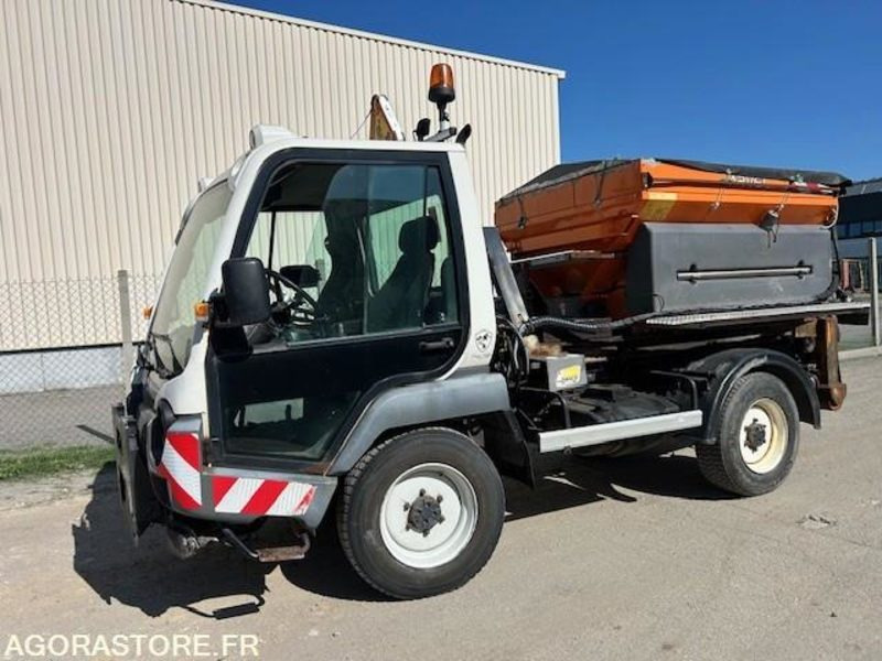 LINDNER UNITRAC 102C AMPLIROLL + LAME + SALEUSE 2008 5050 HEURES - Vrachtwagen: afbeelding 2 LINDNER UNITRAC 102C AMPLIROLL + LAME + SALEUSE 2008 5050 HEURES - Vrachtwagen: afbeelding 2