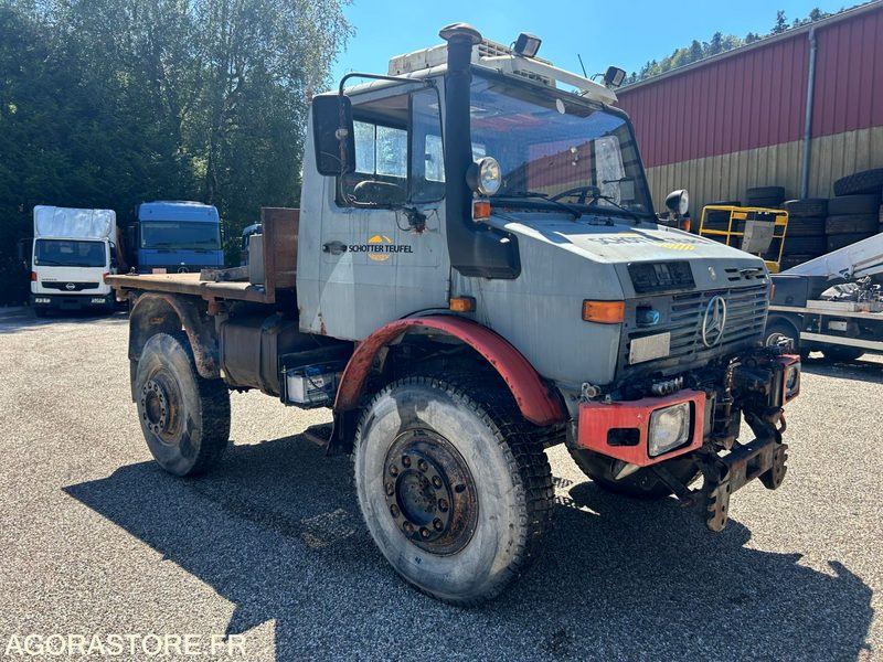 MERCEDES UNIMOG 425 -1985 - 196000km - Vrachtwagen: afbeelding 2 MERCEDES UNIMOG 425 -1985 - 196000km - Vrachtwagen: afbeelding 2