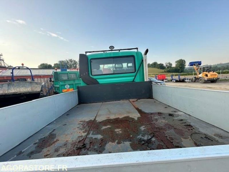 MERCEDES UNIMOG U300C VERSION COMMUNALE 2000 97652 KM - Vrachtwagen: afbeelding 5 MERCEDES UNIMOG U300C VERSION COMMUNALE 2000 97652 KM - Vrachtwagen: afbeelding 5