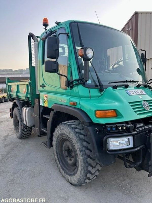 MERCEDES UNIMOG U300C VERSION COMMUNALE 2003 38210 KM - Vrachtwagen: afbeelding 2 MERCEDES UNIMOG U300C VERSION COMMUNALE 2003 38210 KM - Vrachtwagen: afbeelding 2
