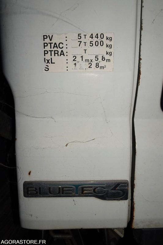Mitsubishi Fuso Bluetec 5 - Vrachtwagen: afbeelding 4 Mitsubishi Fuso Bluetec 5 - Vrachtwagen: afbeelding 4