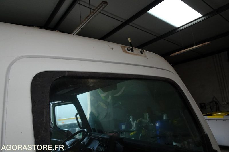 Mitsubishi Fuso Bluetec 5 - Vrachtwagen: afbeelding 3 Mitsubishi Fuso Bluetec 5 - Vrachtwagen: afbeelding 3
