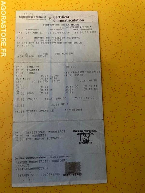 POID LOURD RENAULT MIDLUM - Vrachtwagen: afbeelding 5 POID LOURD RENAULT MIDLUM - Vrachtwagen: afbeelding 5