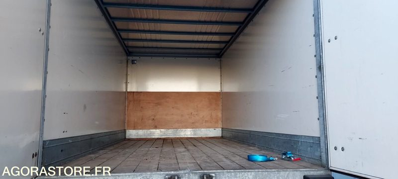 PORTEUR ROUTIER - MIDLUM 220-15 - 3763 - 190000 KMS - - Vrachtwagen: afbeelding 4 PORTEUR ROUTIER - MIDLUM 220-15 - 3763 - 190000 KMS - - Vrachtwagen: afbeelding 4