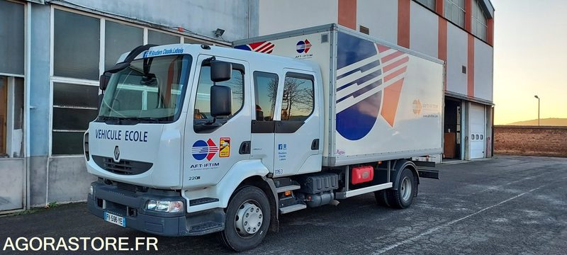PORTEUR ROUTIER - MIDLUM 220-15 - 3763 - 190000 KMS - - Vrachtwagen: afbeelding 2 PORTEUR ROUTIER - MIDLUM 220-15 - 3763 - 190000 KMS - - Vrachtwagen: afbeelding 2