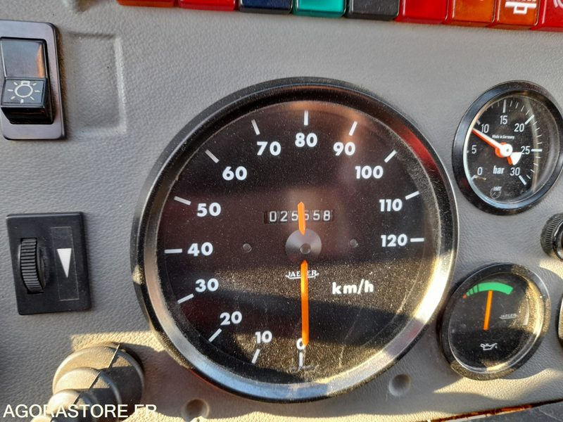 Renault Midliner M210 / GICAR (MECA 557) - Vrachtwagen: afbeelding 5 Renault Midliner M210 / GICAR (MECA 557) - Vrachtwagen: afbeelding 5