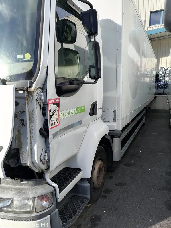 Renault Midlum - 2014 - 314200 Kms - Vrachtwagen: afbeelding 2 Renault Midlum - 2014 - 314200 Kms - Vrachtwagen: afbeelding 2