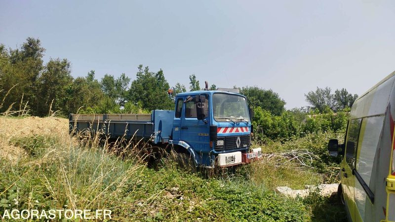 Renault S150 4x4 turbo - 1991 - 387236km - Vrachtwagen: afbeelding 2 Renault S150 4x4 turbo - 1991 - 387236km - Vrachtwagen: afbeelding 2