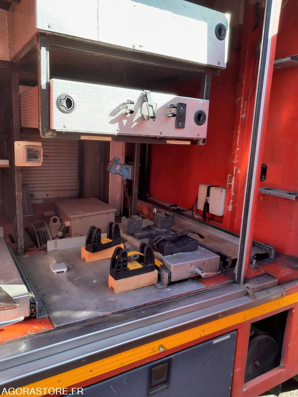 Renault VASP - 1997 - 118447kms - DM534GC - Vrachtwagen: afbeelding 4 Renault VASP - 1997 - 118447kms - DM534GC - Vrachtwagen: afbeelding 4