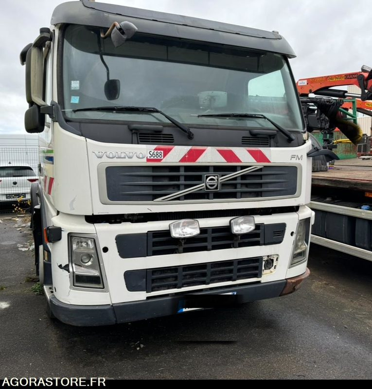VOLVO 6x2 - FM 380 - 2009 / 380000 KM - Vrachtwagen: afbeelding 1 VOLVO 6x2 - FM 380 - 2009 / 380000 KM - Vrachtwagen: afbeelding 1