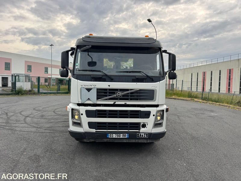 Volvo FM 400 8X4 ampliroll - 2009 - 763559KM - Vrachtwagen: afbeelding 2 Volvo FM 400 8X4 ampliroll - 2009 - 763559KM - Vrachtwagen: afbeelding 2