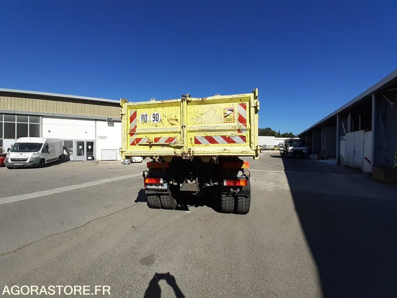 Camion Renault kerax 380 - 2001 - 278532 KM - Vrachtwagen: afbeelding 4 Camion Renault kerax 380 - 2001 - 278532 KM - Vrachtwagen: afbeelding 4