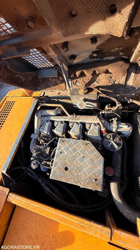 Pelle liebherr A914 LITRONIC - 2002 - 20 000 heures ENTRETIEN LIEBHERR - Graafmachine: afbeelding 4 Pelle liebherr A914 LITRONIC - 2002 - 20 000 heures ENTRETIEN LIEBHERR - Graafmachine: afbeelding 4