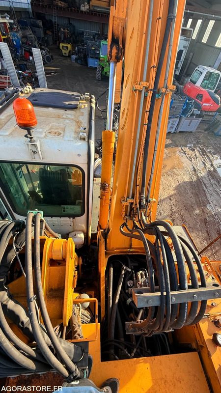 Pelle liebherr A914 LITRONIC - 2002 - 20 000 heures ENTRETIEN LIEBHERR - Graafmachine: afbeelding 3 Pelle liebherr A914 LITRONIC - 2002 - 20 000 heures ENTRETIEN LIEBHERR - Graafmachine: afbeelding 3