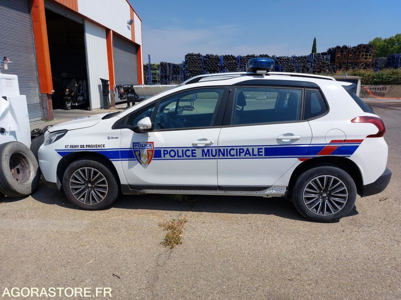 Peugeot 2008 police municipale - SUV: afbeelding 1 Peugeot 2008 police municipale - SUV: afbeelding 1