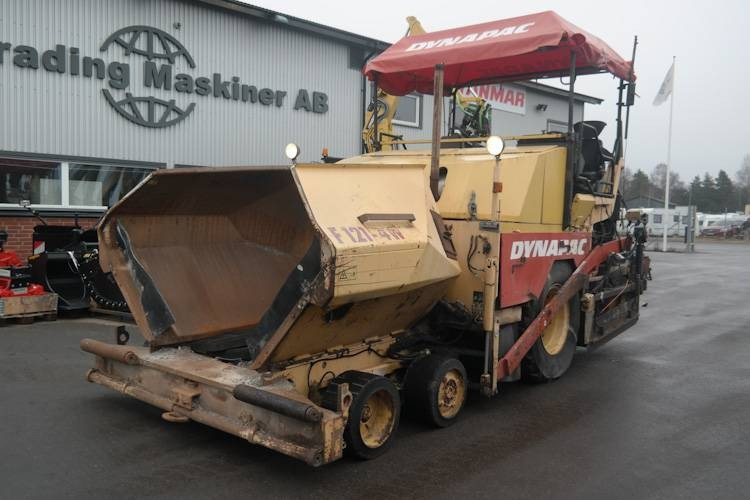 Dynapack F121 4WD - Asfaltafwerkmachine: afbeelding 1 Dynapack F121 4WD - Asfaltafwerkmachine: afbeelding 1