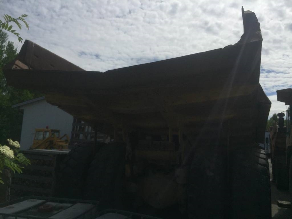 Komatsu HD 465-5 - Zelfrijdende kiepwagen: afbeelding 2 Komatsu HD 465-5 - Zelfrijdende kiepwagen: afbeelding 2