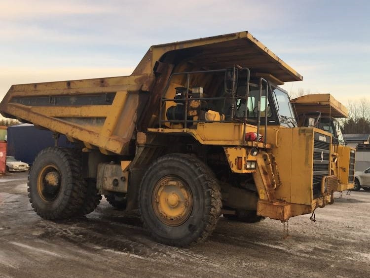 Komatsu HD405-6 - Zelfrijdende kiepwagen: afbeelding 1 Komatsu HD405-6 - Zelfrijdende kiepwagen: afbeelding 1