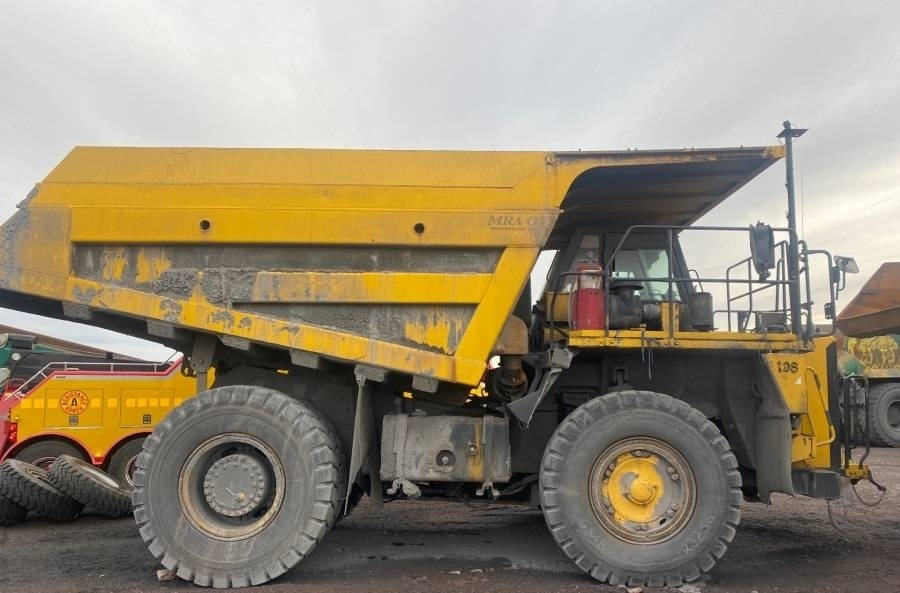 Komatsu HD405-7 - Zelfrijdende kiepwagen: afbeelding 1 Komatsu HD405-7 - Zelfrijdende kiepwagen: afbeelding 1