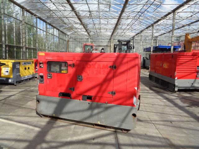 Diversen 30 KVA Genelec 30 KVA - Industrie generator: afbeelding 4 Diversen 30 KVA Genelec 30 KVA - Industrie generator: afbeelding 4