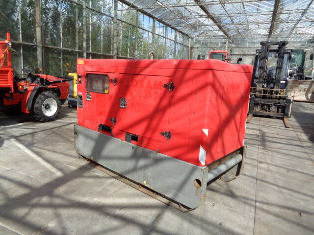 Diversen 30 KVA Genelec 30 KVA - Industrie generator: afbeelding 3 Diversen 30 KVA Genelec 30 KVA - Industrie generator: afbeelding 3