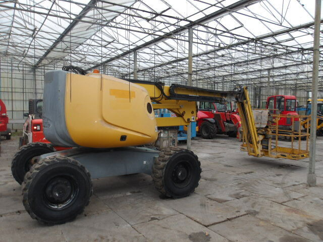 Haulotte HA16SPX 4WD - Knikarmhoogwerker: afbeelding 1 Haulotte HA16SPX 4WD - Knikarmhoogwerker: afbeelding 1