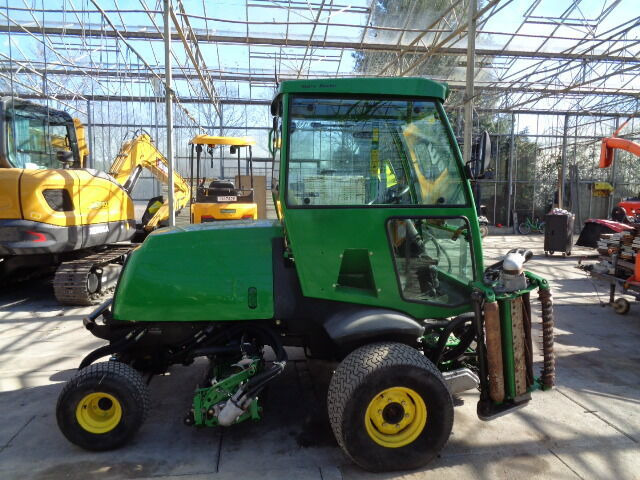John Deere 3235C - Gazonmaaier: afbeelding 4 John Deere 3235C - Gazonmaaier: afbeelding 4