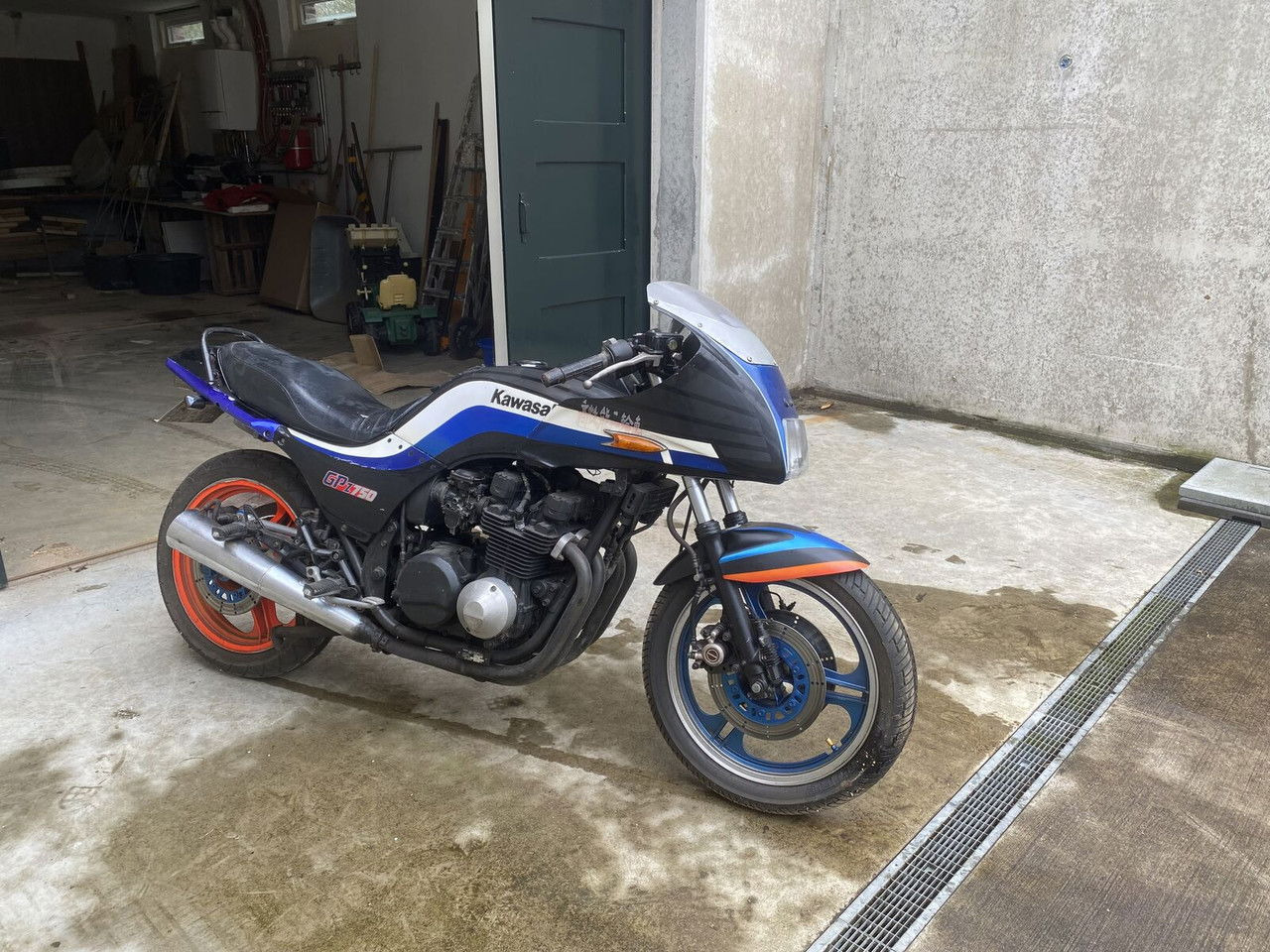 Kawasaki GPZ 750 - Motorfiets: afbeelding 4 Kawasaki GPZ 750 - Motorfiets: afbeelding 4