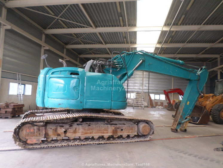 New Holland Kobelco Kobelco E 235 BSR-2 E 235 BSR-2 - Rupsgraafmachine: afbeelding 2 New Holland Kobelco Kobelco E 235 BSR-2 E 235 BSR-2 - Rupsgraafmachine: afbeelding 2