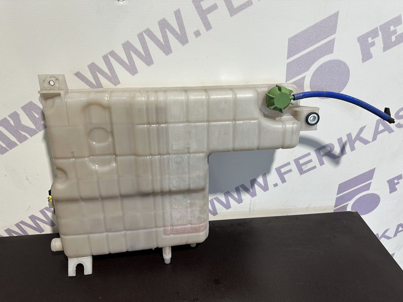 DAF expansion tank - Expansietank voor Vrachtwagen: afbeelding 3 DAF expansion tank - Expansietank voor Vrachtwagen: afbeelding 3
