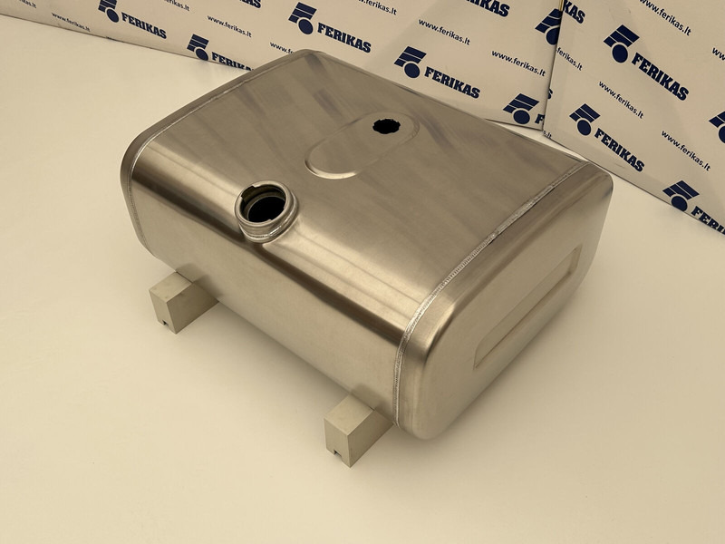 MAN New aluminum fuel tank 150L - Brandstoftank voor Vrachtwagen: afbeelding 2 MAN New aluminum fuel tank 150L - Brandstoftank voor Vrachtwagen: afbeelding 2