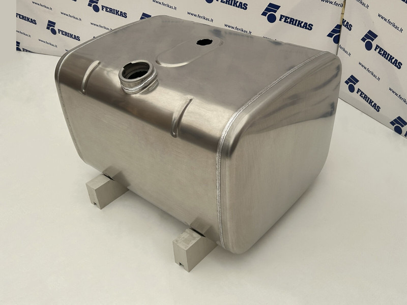 MAN New aluminum fuel tank 220L - Brandstoftank voor Vrachtwagen: afbeelding 3 MAN New aluminum fuel tank 220L - Brandstoftank voor Vrachtwagen: afbeelding 3